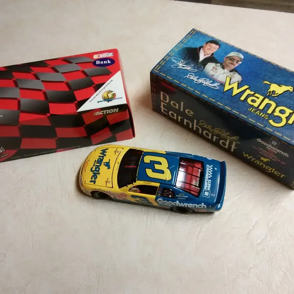 1999 Dale Earnhardt Wrangler Jeans Monte Carlo 1:24 Bank - SHIP ONLY 1 CAR PER - Picture 1 of 13